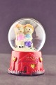 Sevimli Sevgililer Temalı Mini Boy Işıklı Kar Küresi 6,5 cm Boy
