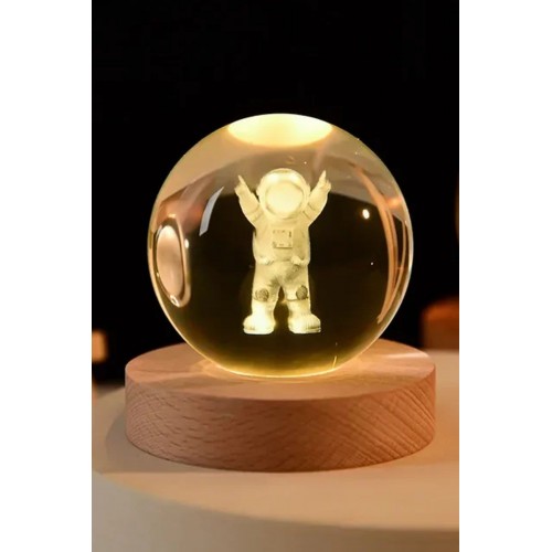 3D Astronot Küre Kristal Led Gece Lambası – USB'li Ahşap Standlı LED Masa - Gece Lambası RGB Led
