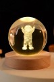 3D Astronot Küre Kristal Led Gece Lambası – USB'li Ahşap Standlı LED Masa - Gece Lambası RGB Led