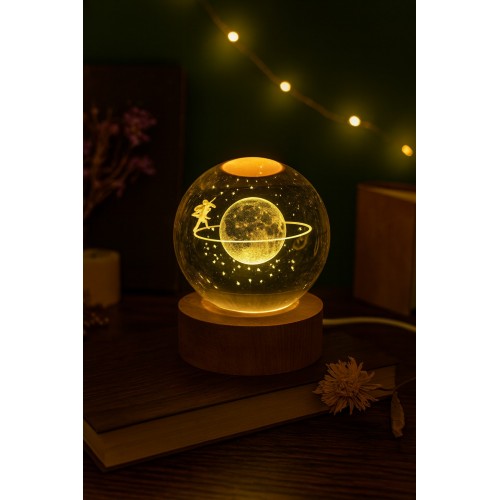 3D Satürn Kız Küre Kristal Gün Işığı Led Gece Lambası – USB'li Ahşap Standlı LED Masa Lambası & Gece