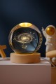 3D Kristal Küre Samanyolu Gün Işığı LED Lamba – USB'li Ahşap Standlı Dekoratif Masa - Gece Lambası