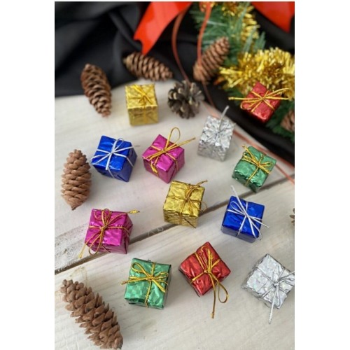 12 Adet Hediye Paketi  Renkli Noel  Yılbaşı Çam Ağacı Süsü 3 cm
