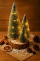 4'lü Led Işıklı Mini Yılbaşı Noel Ağaçları Seti – 4'lü Masa Üstü Dekor (23cm, 18 cm, 12 cm, 13 cm)
