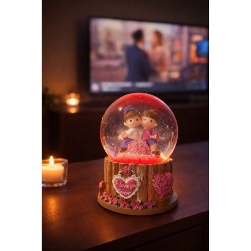 Sevgililer Temalı Led Işıklı Kar Küresi 9 cm – Romantik & Anlamlı Sevgili Hediyesi  Pembe