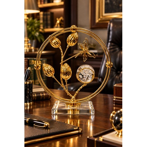 Gold Metal Dekoratif Obje 18x18 cm Cam Küreli Çiçek Figürlü Şık Masa ve Salon Süsü